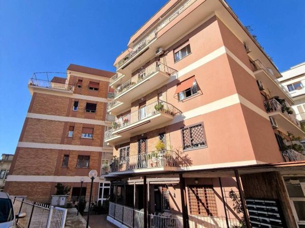 appartamento in vendita a Roma in zona Alessandrino