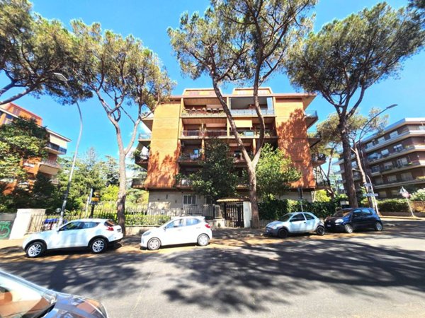 appartamento in vendita a Roma in zona Torrino