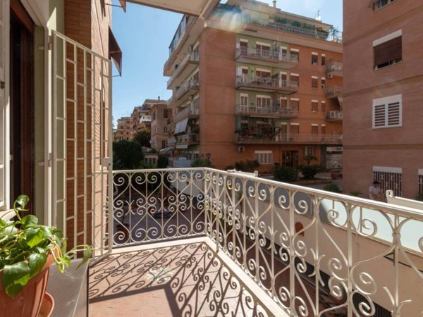 appartamento in vendita a Roma in zona Appio Latino