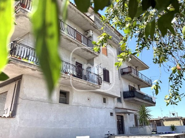 appartamento in vendita a Roma in zona Finocchio