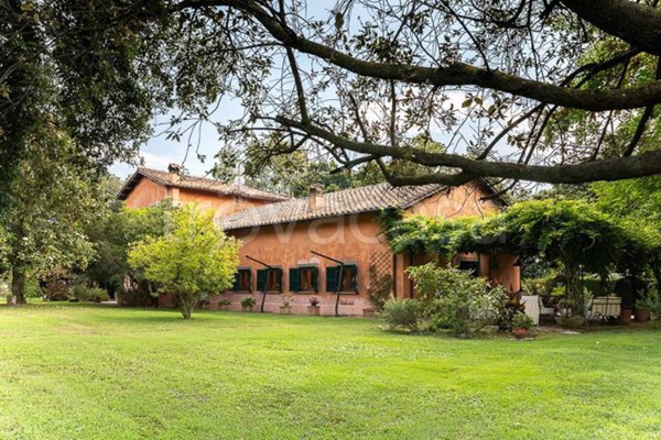 casa indipendente in vendita a Roma
