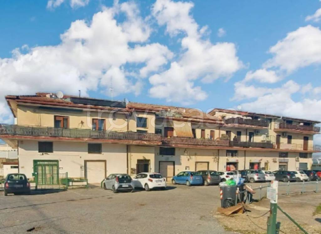 appartamento in vendita a Roma in zona Prenestino-Labicano