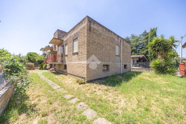 appartamento in vendita a Roma in zona Castelverde