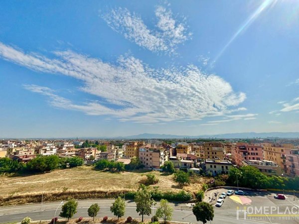 appartamento in vendita a Roma in zona Torre Maura