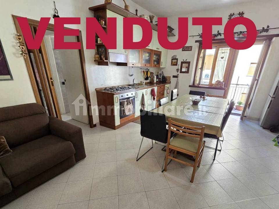 appartamento in vendita a Roma in zona Cinecittà