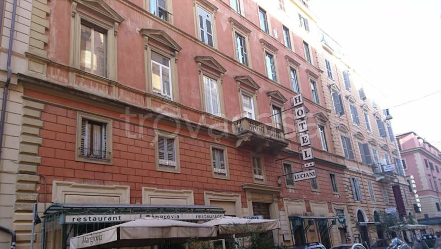 appartamento in vendita a Roma in zona Castro Pretorio