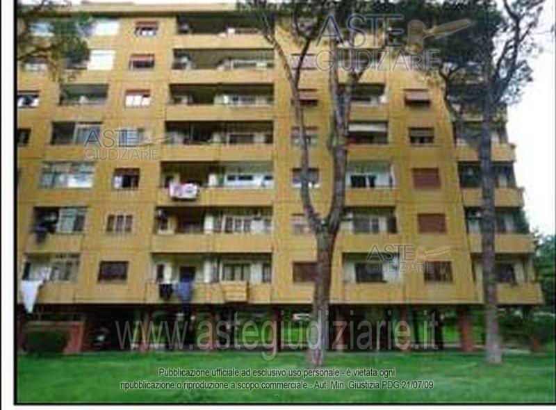 appartamento in vendita a Roma in zona Tor Cervara