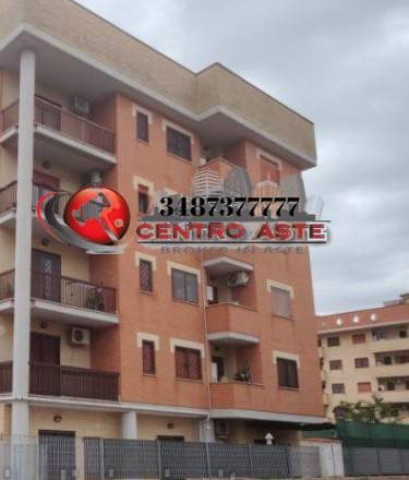 appartamento in vendita a Roma in zona Castelverde