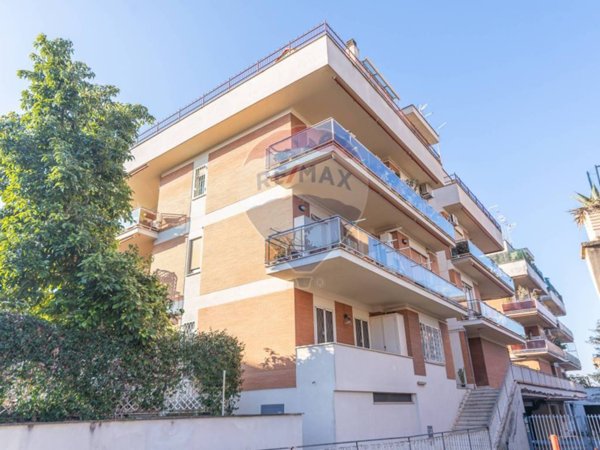 appartamento in vendita a Roma in zona Portuense