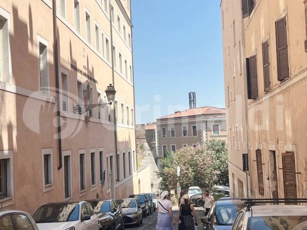 appartamento in vendita a Roma in zona Trastevere