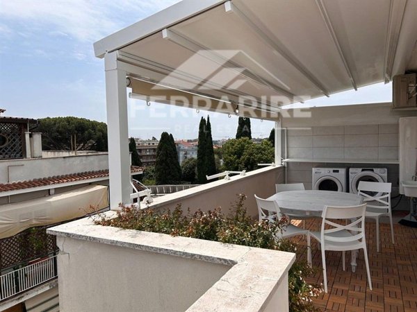 appartamento in vendita a Roma in zona Gianicolense