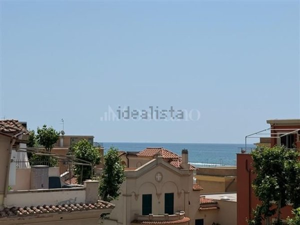 appartamento in vendita a Roma in zona Ostia