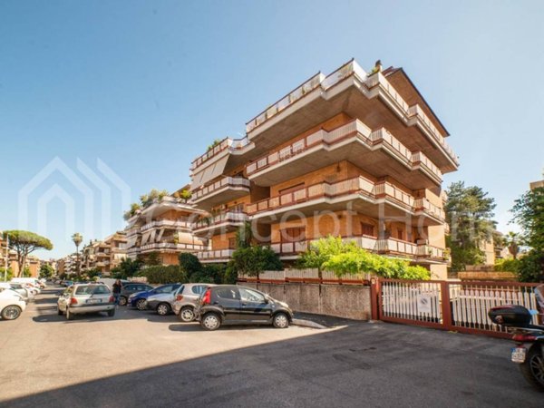 appartamento in vendita a Roma in zona Portuense