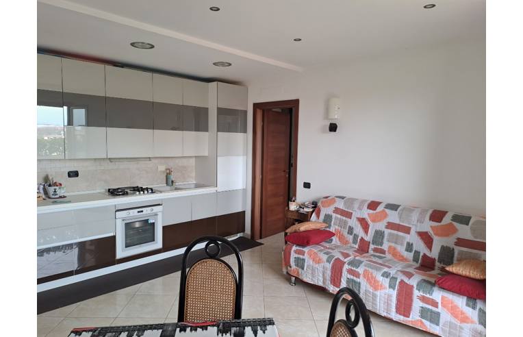 appartamento in vendita a Roma in zona Selva Candida