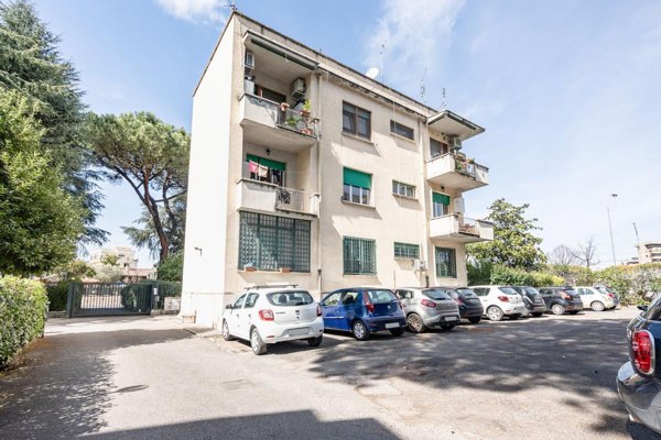 appartamento in vendita a Roma in zona Prenestino-Centocelle