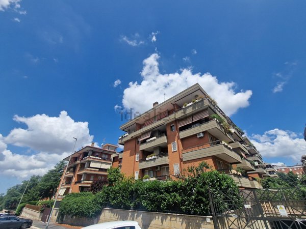 appartamento in vendita a Roma in zona Selva Candida