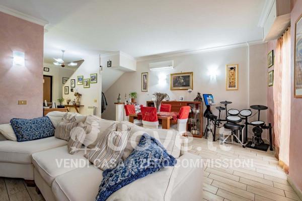 casa indipendente in vendita a Roma in zona Massimina/Casal Lumbroso