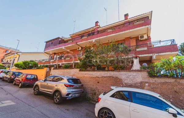 casa indipendente in vendita a Roma in zona La Pisana