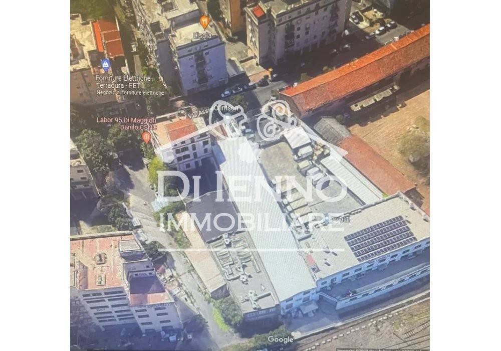 ufficio in vendita a Roma in zona Tuscolano