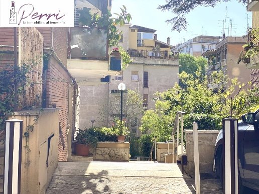 appartamento in vendita a Roma in zona Gianicolense