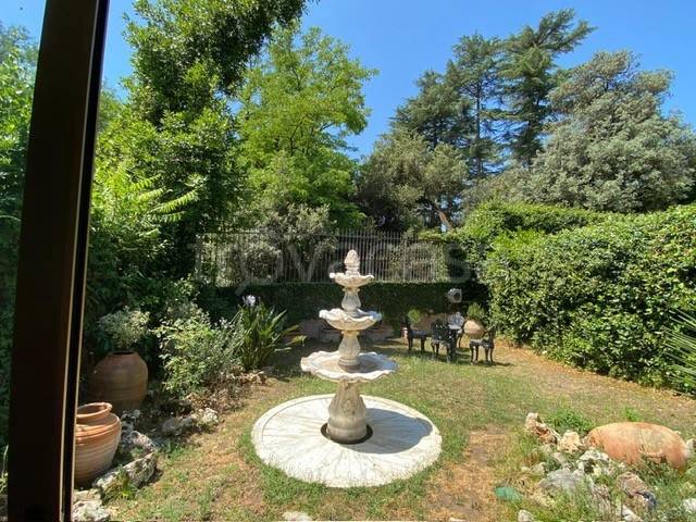 casa indipendente in vendita a Roma in zona Della Vittoria
