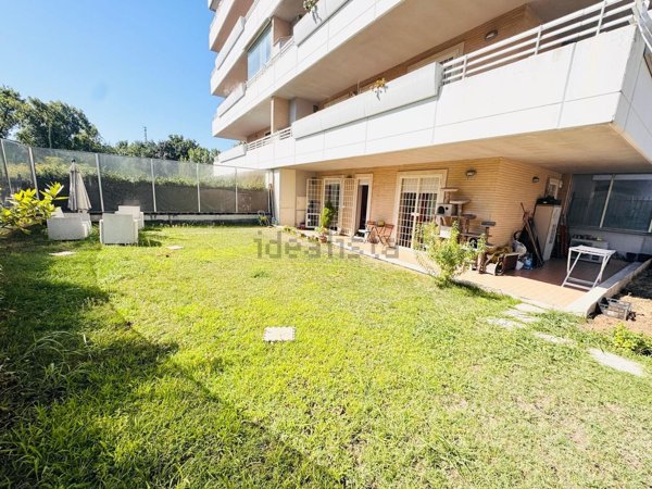 appartamento in vendita a Roma in zona Sette Bagni