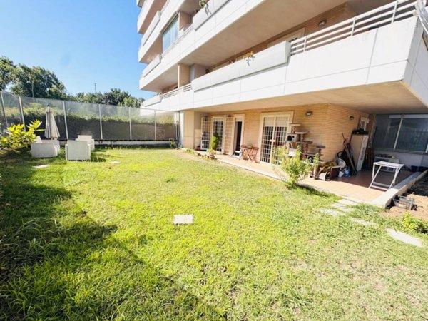 appartamento in vendita a Roma in zona Sette Bagni