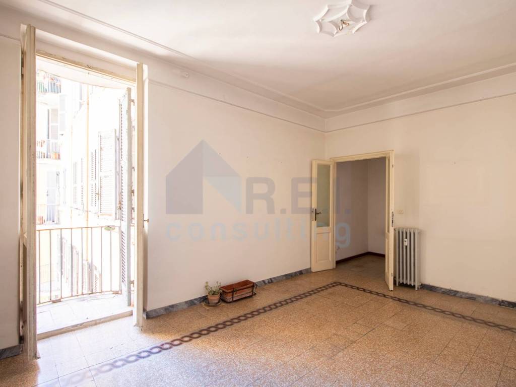 appartamento in vendita a Roma in zona Appio Latino