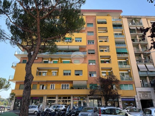 appartamento in vendita a Roma in zona Ostiense