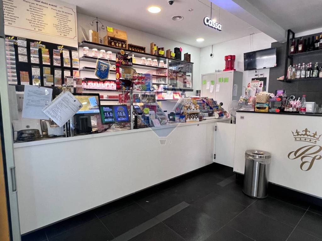 negozio in vendita a Roma in zona Giuliano Dalmata