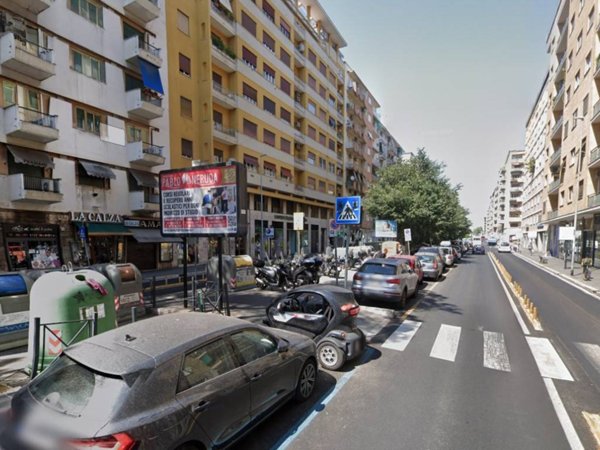 negozio in vendita a Roma in zona Trieste