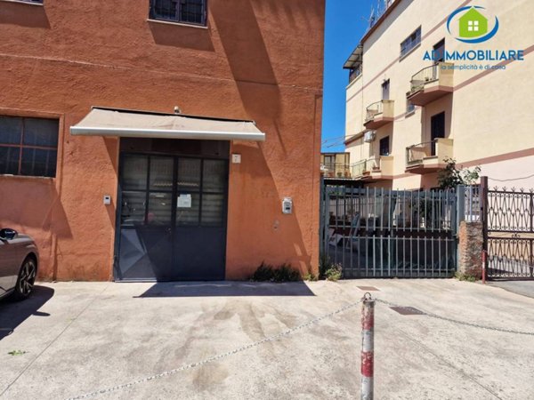 negozio in vendita a Roma in zona Tor Sapienza