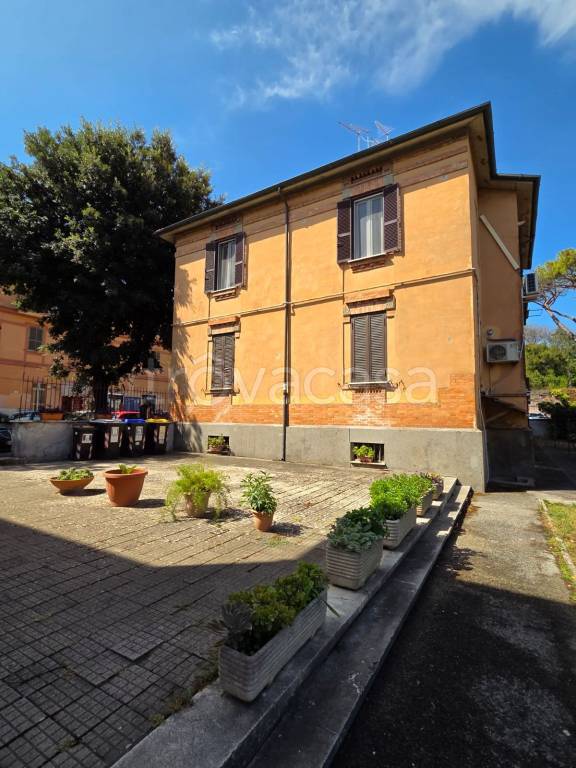 appartamento in vendita a Roma in zona Ostia Antica