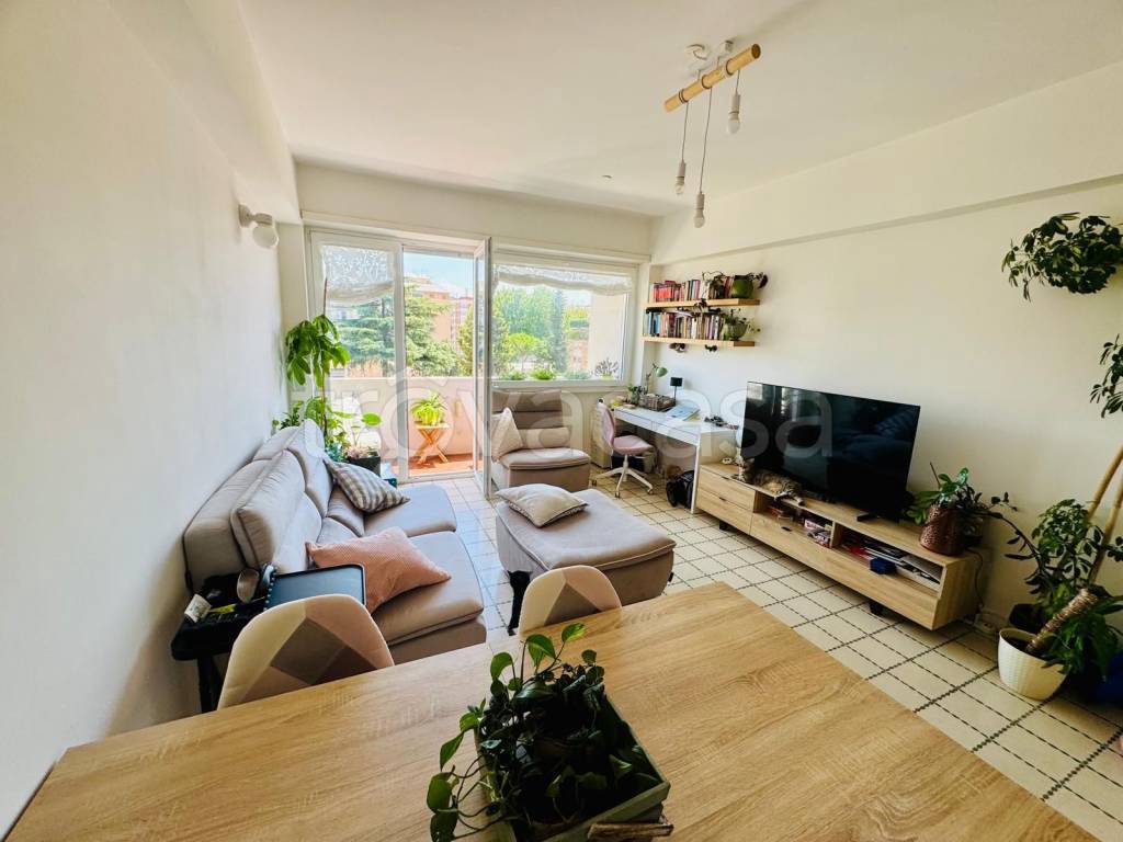 appartamento in vendita a Roma in zona Portuense
