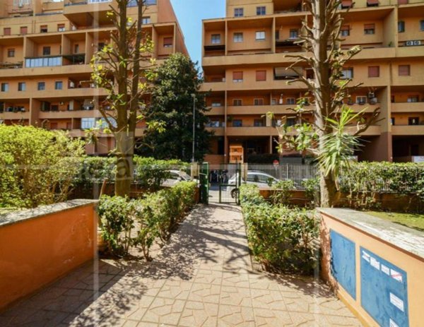 appartamento in vendita a Roma in zona Ardeatino