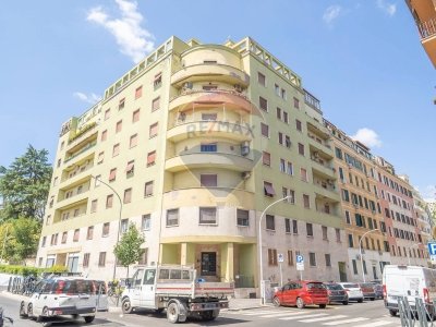 appartamento in vendita a Roma in zona Appio Latino