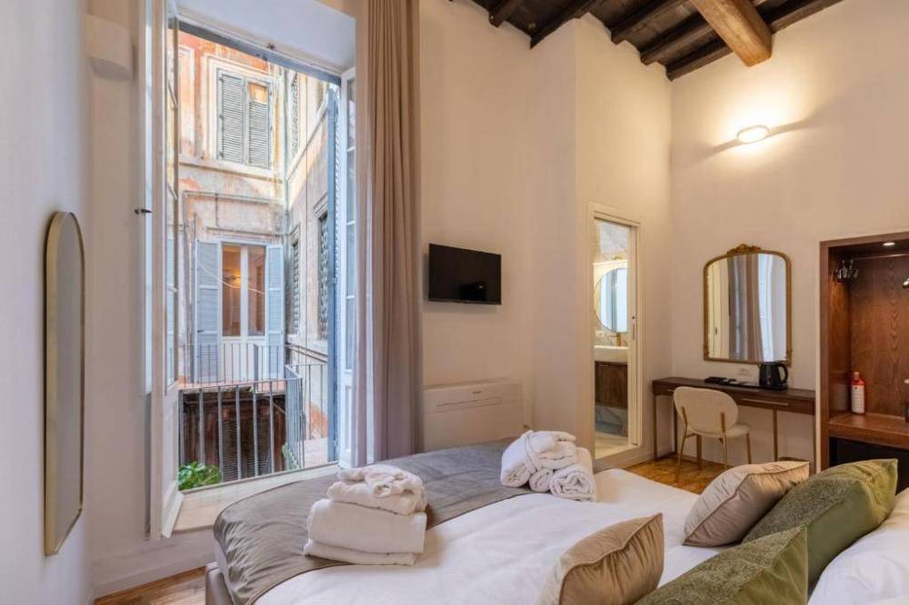 appartamento in vendita a Roma in zona Trevi-Colonna