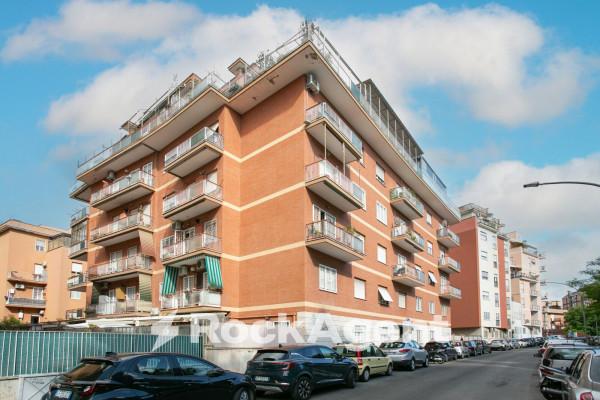 appartamento in vendita a Roma in zona Portuense