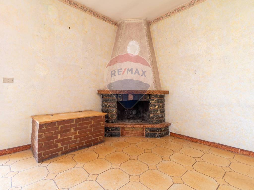 appartamento in vendita a Roma in zona Giardini di Corcolle