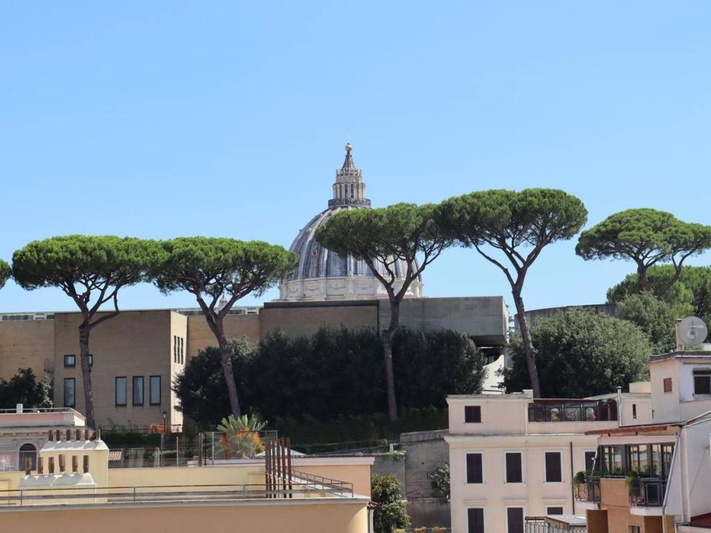 appartamento in vendita a Roma in zona Rione Prati