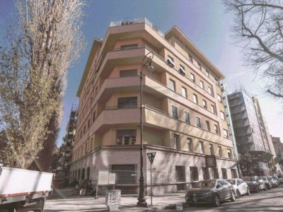 appartamento in vendita a Roma in zona Della Vittoria