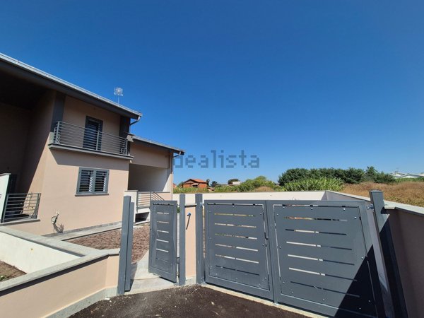 casa indipendente in vendita a Roma in zona Casal Palocco