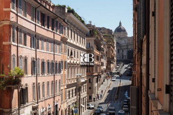 intera palazzina in vendita a Roma in zona Rione Monti/Campitelli