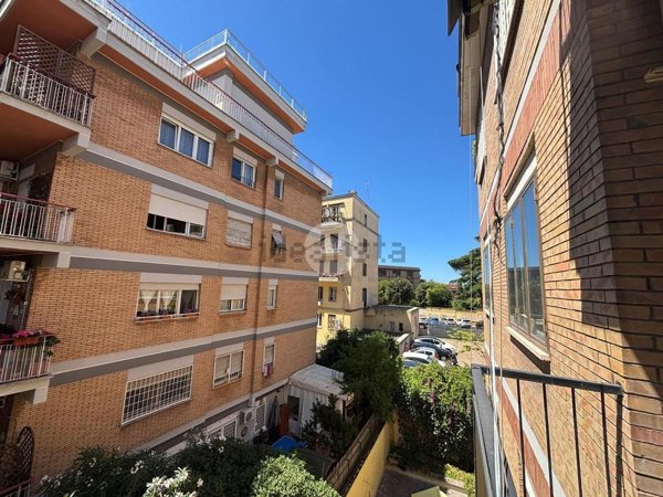 appartamento in vendita a Roma in zona Gianicolense