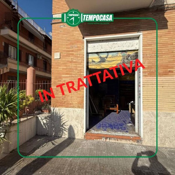 negozio in vendita a Roma in zona Montespaccato
