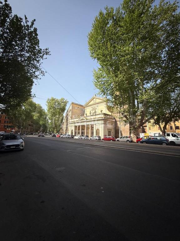 appartamento in vendita a Roma in zona Trastevere