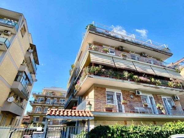 appartamento in vendita a Roma in zona Portuense