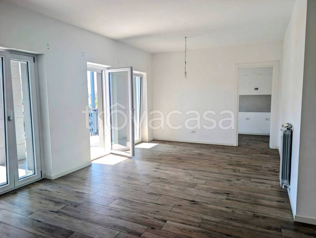 appartamento in vendita a Roma in zona Mezzocammino