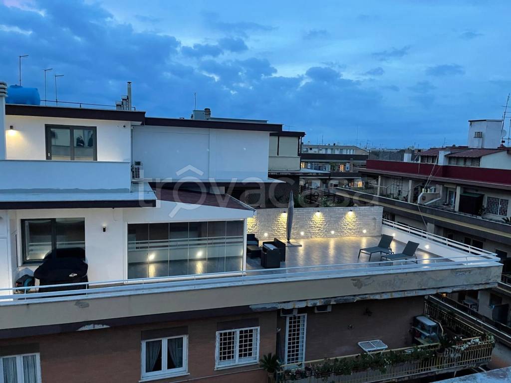 appartamento in vendita a Roma in zona Ostia