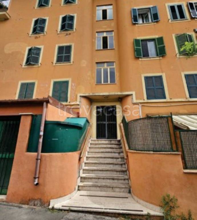 appartamento in vendita a Roma in zona Gianicolense